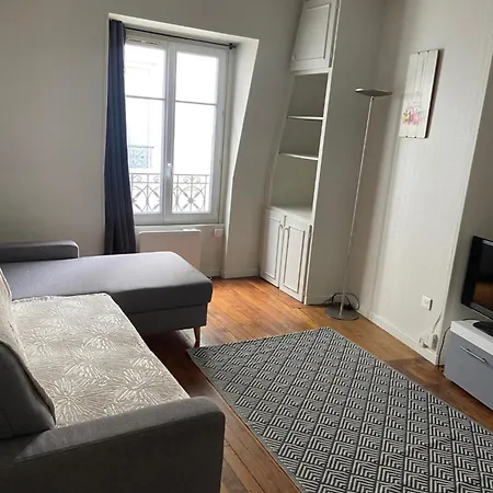 Apartment Pouchet *